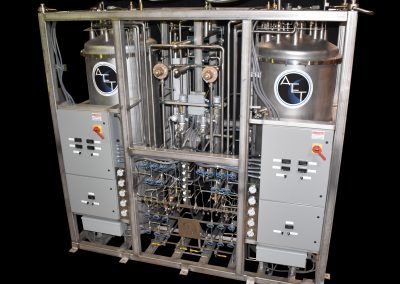 Dual-Bed Cryogenic Purifier with Control Cabinets and Front-Accessible Equipment